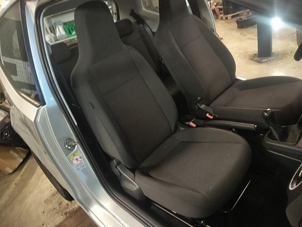 Vordersitz 2-türig VW UP! (121, 122, BL1, BL2, BL3, 123)