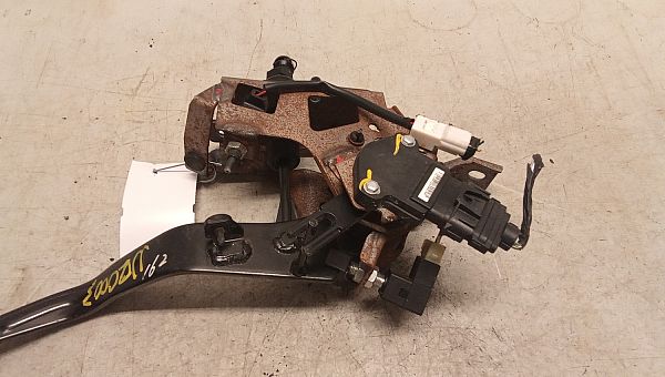 Kløtsj pedal HYUNDAI i40 CW (VF)