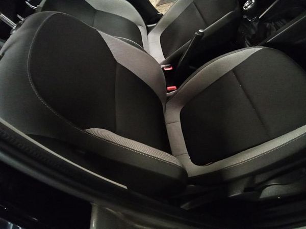 Front seats - 4 doors SKODA FABIA III (NJ3)