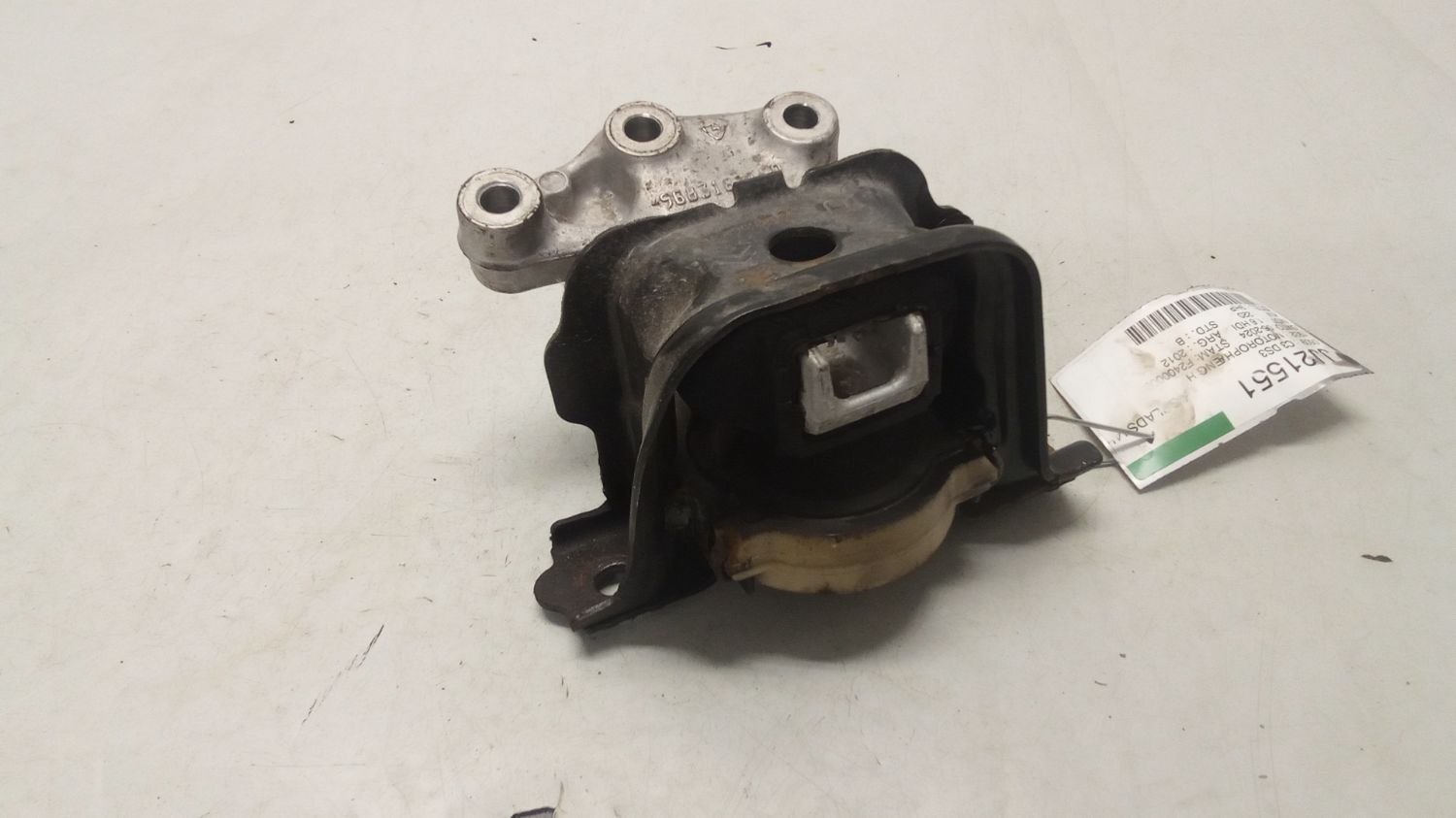 Citroën DS3 - Engine Mounting / Engine Mount bracket DS3 | Autoparts24