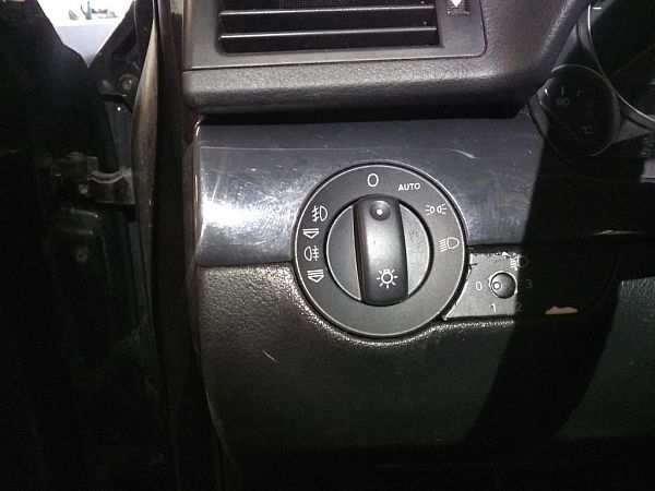 Lichtschalter AUDI A4 (8E2, B6)