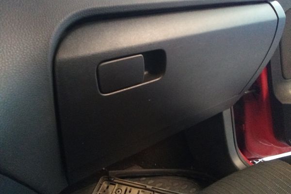 Glove compartment VW POLO (6R1, 6C1)