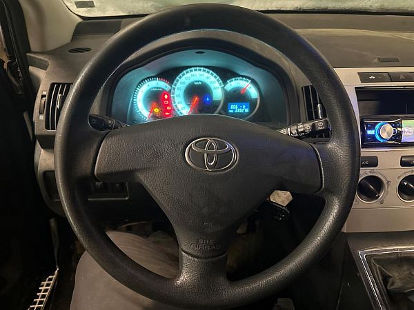 Steering wheel - airbag type (airbag not included) TOYOTA COROLLA Verso (ZER_, ZZE12_, R1_)