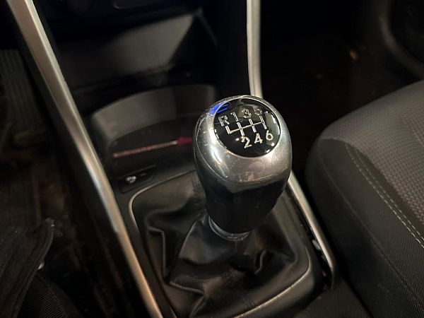Gałka zmiany biegów HYUNDAI i30 Estate (GD)