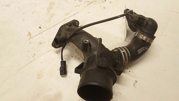 Turbo Ladeluftschlauch RENAULT CAPTUR I (J5_, H5_)