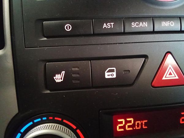 Switch - seat heater KIA CEE'D SW (ED)