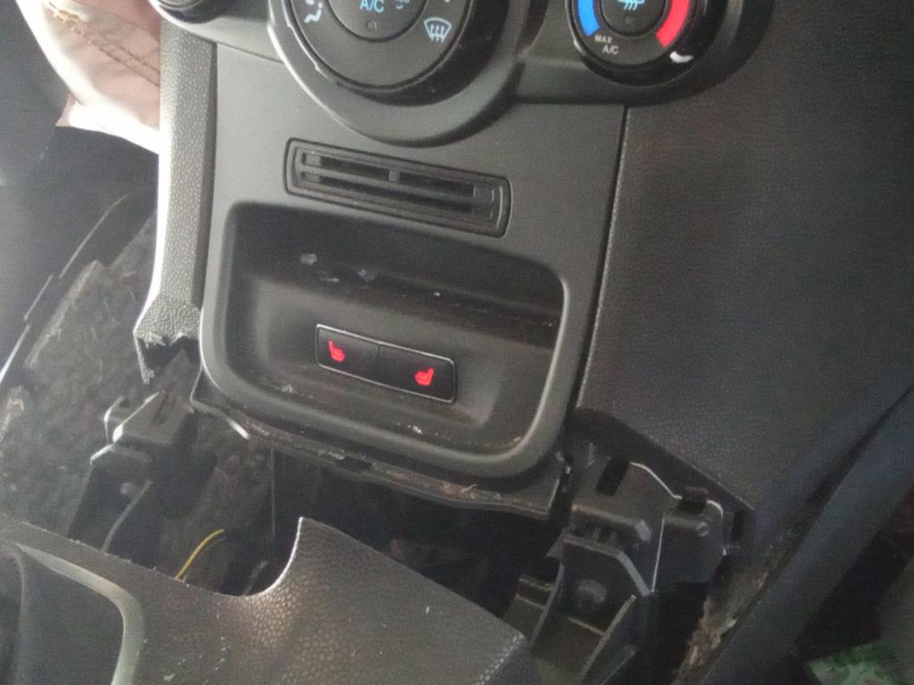 Sitzheizung Schalter Ford Fiesta 6 1.0 EcoBoost 12V 125 - DP5T14D694ABW  FOMOCO