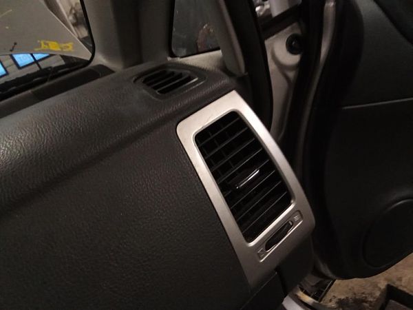 buse d'air frais SUZUKI LIANA Hatchback