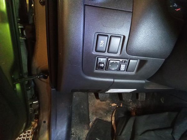 Wing mirror - switch NISSAN MICRA IV (K13_)