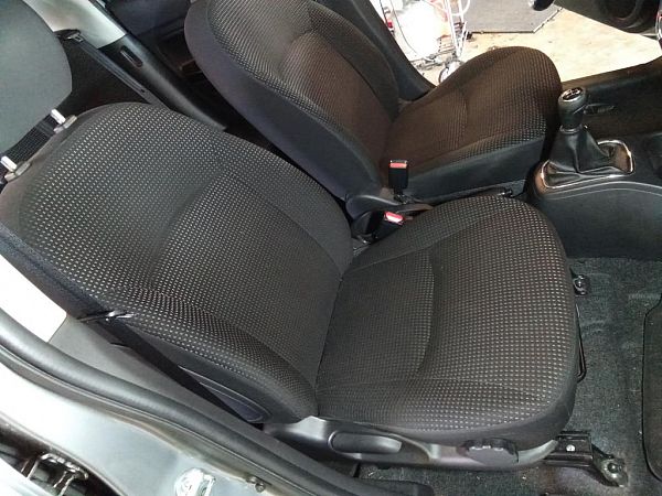sièges avant 4 portes MITSUBISHI MIRAGE / SPACE STAR Hatchback (A0_A)