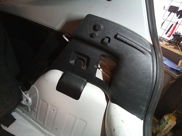Boot covering VW UP (121, 122, BL1, BL2, BL3, 123)