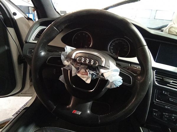 Stuurwiel – de airbag is niet inbegrepen AUDI A4 (8K2, B8)