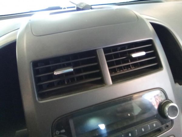 buse d'air frais CHEVROLET AVEO Hatchback (T300)