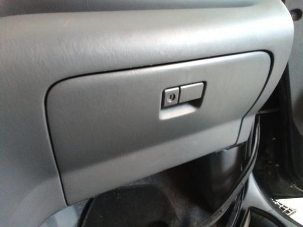 Glove compartment flap TOYOTA RAV 4 Mk II (_A2_)