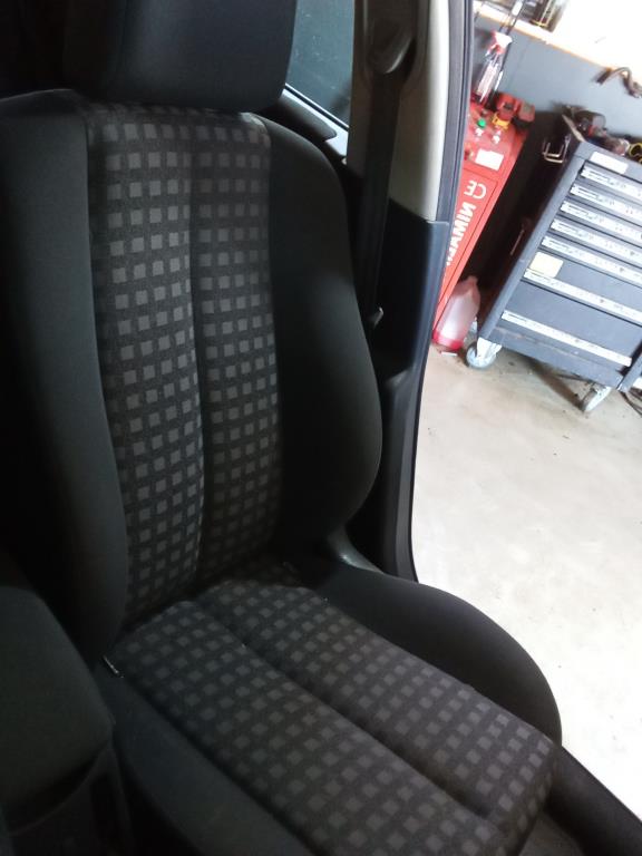 sièges avant 4 portes RENAULT MEGANE II Sport Tourer (KM0/1_)