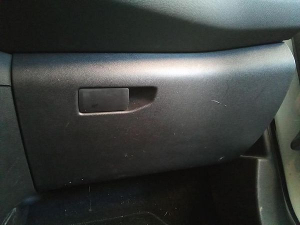 Handskerumsklap PEUGEOT 308 II (LB_, LP_, LW_, LH_, L3_)