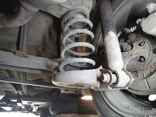 Sprężyna zawieszenia tylna – cewka TOYOTA VERSO (_R2_)