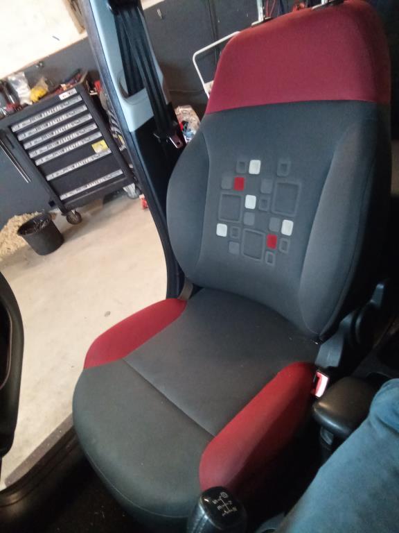 Front seats - 4 doors FIAT PANDA (312_, 319_)