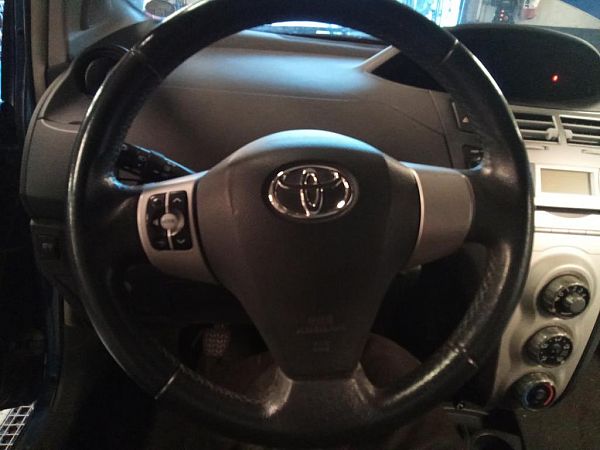 Steering wheel - airbag type (airbag not included) TOYOTA YARIS/VITZ (_P9_)