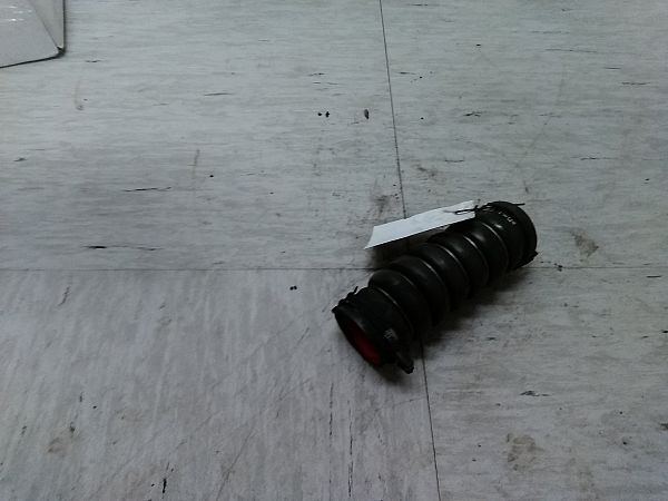 Turbo / intercoolerslang FORD FIESTA VI (CB1, CCN)