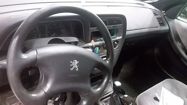 Steering wheel - airbag type (airbag not included) PEUGEOT 306 Break (7E, N3, N5)