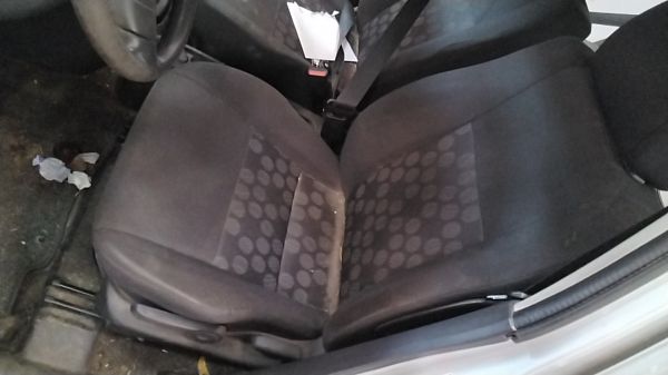 sièges avant 4 portes SUZUKI SPLASH (EX)