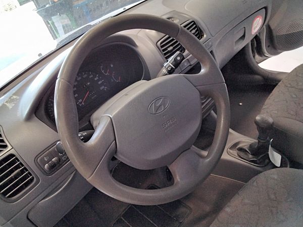 Ratt - (airbag medfølger ikke) HYUNDAI ACCENT II (LC)