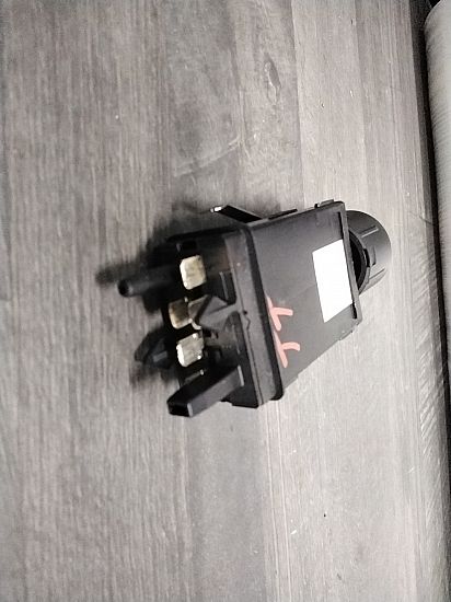 Bouton Vitres electriques AUDI TT (8N3)