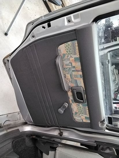 Bekleding deur SUZUKI WAGON R+ Hatchback (EM)