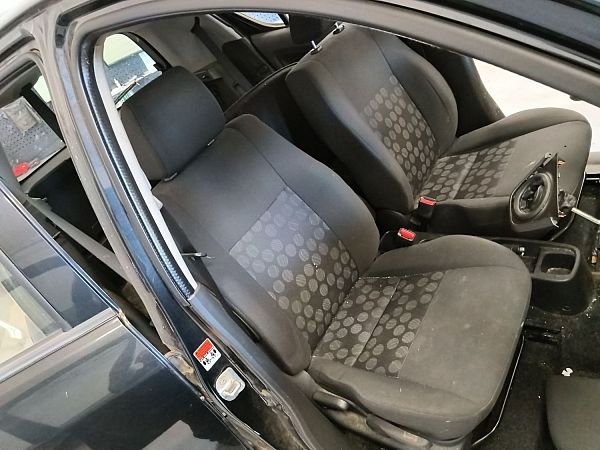 sièges avant 4 portes SUZUKI SPLASH (EX)