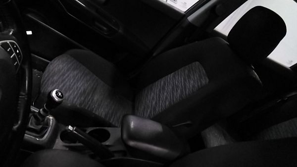 sièges avant 4 portes KIA CEE'D Hatchback (ED)
