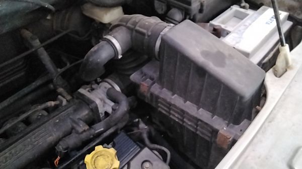 Filtr powietrza LAND ROVER FREELANDER (L314)
