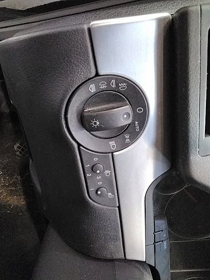 Lichtschalter AUDI A4 Avant (8ED, B7)