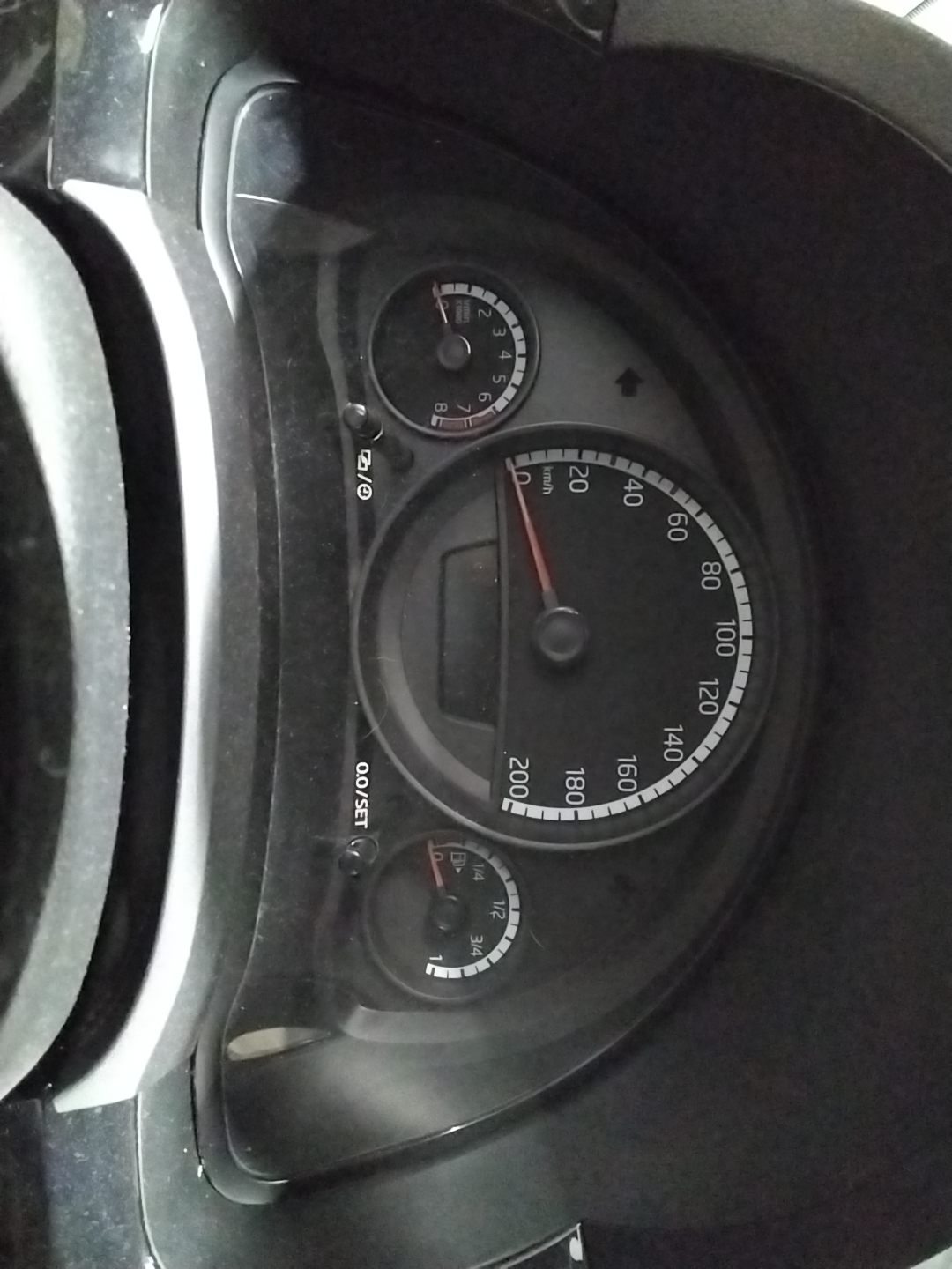 ORIGINAL Tachometer/Drehzahlmesser VW UP (121, 122, BL1, BL2, BL3, 123)  2015 - Picture 1 of 1