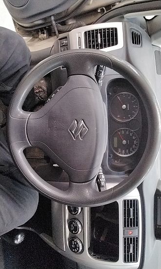 Lenkrad, der Airbag wird nicht mitgeliefert SUZUKI LIANA Hatchback