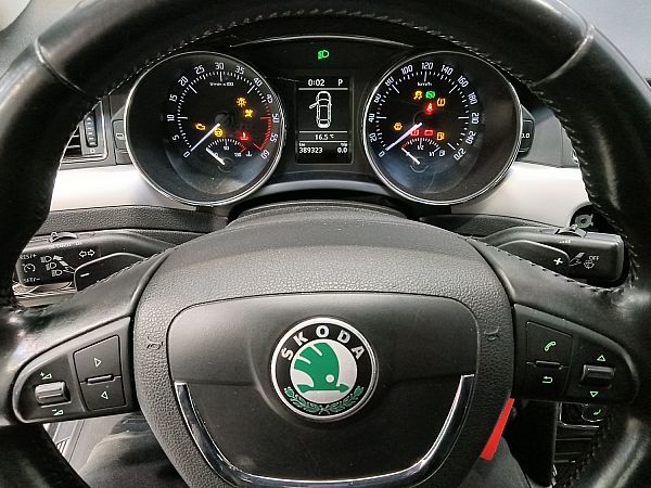 Steering wheel - airbag type (airbag not included) SKODA SUPERB II (3T4)