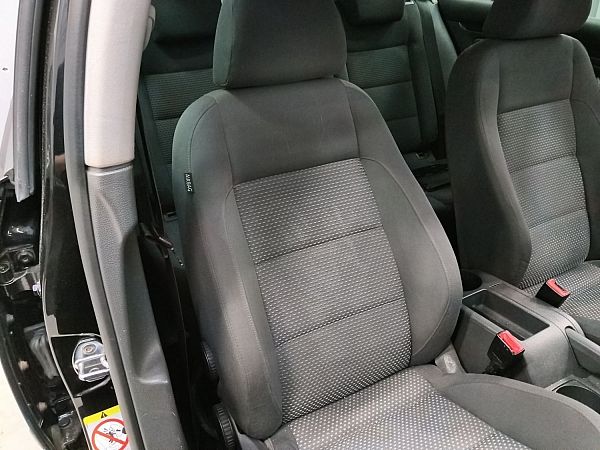 sièges avant 4 portes VW GOLF V (1K1)