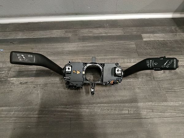 Commutateur de combinaison compl. SEAT Mii (KF1, KE1)