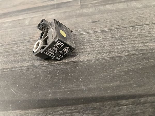 Airbag sensor VW TOURAN (5T1)