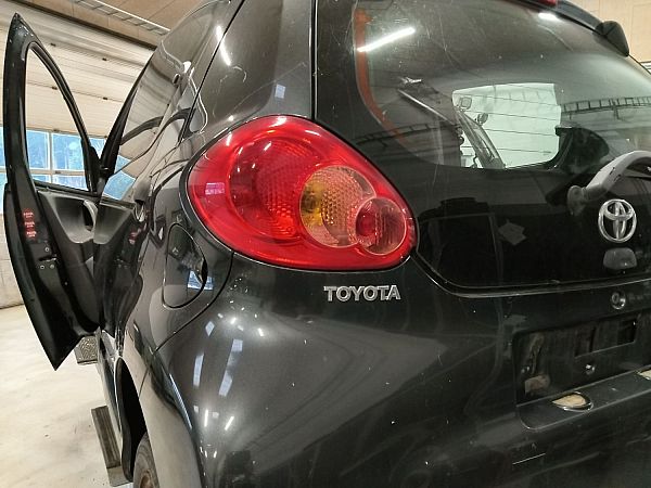 Rear light TOYOTA AYGO (_B1_)