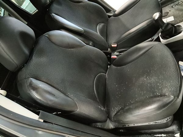 Forseter 4 dørs NISSAN NOTE (E11, NE11)
