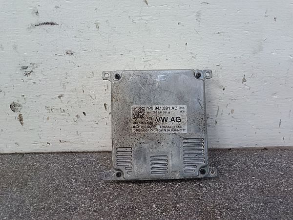 Xenon / LED relay SKODA OCTAVIA III Combi (5E5, 5E6)