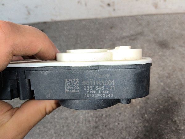 Radiator active air flap actuator