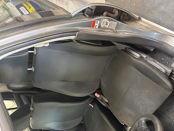 sièges avant 4 portes SUZUKI SWIFT III (MZ, EZ)