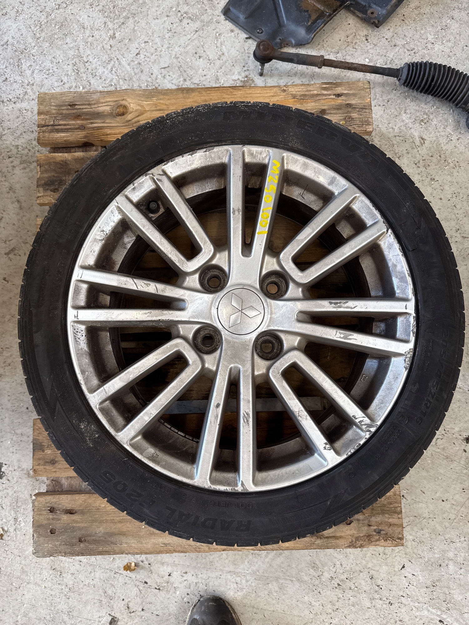 Mitsubishi COLT VI (Z3_A, Z2_A) Aluminum rims with tires 4250A798