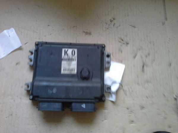 Motorsteuergerät (ECU) SUZUKI SWIFT III (MZ, EZ)