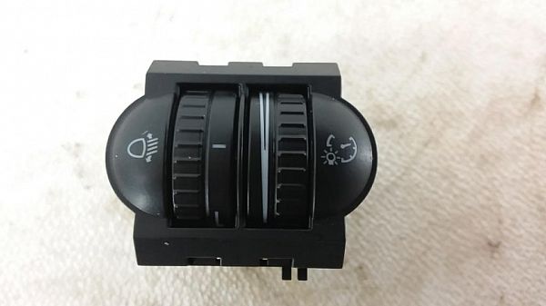 Przełącznik oświetlenia deski rozdzielczej VW SCIROCCO (137, 138)