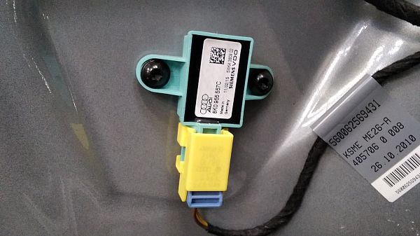 Airbag sensor AUDI A4 Avant (8K5, B8)