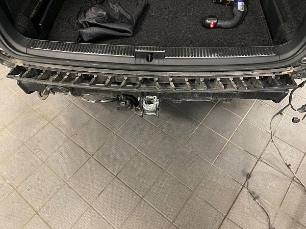 Kofanger hjørne SKODA SUPERB III Estate (3V5)