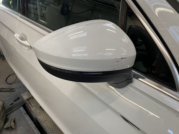 Wing mirror VW TIGUAN (AD1)